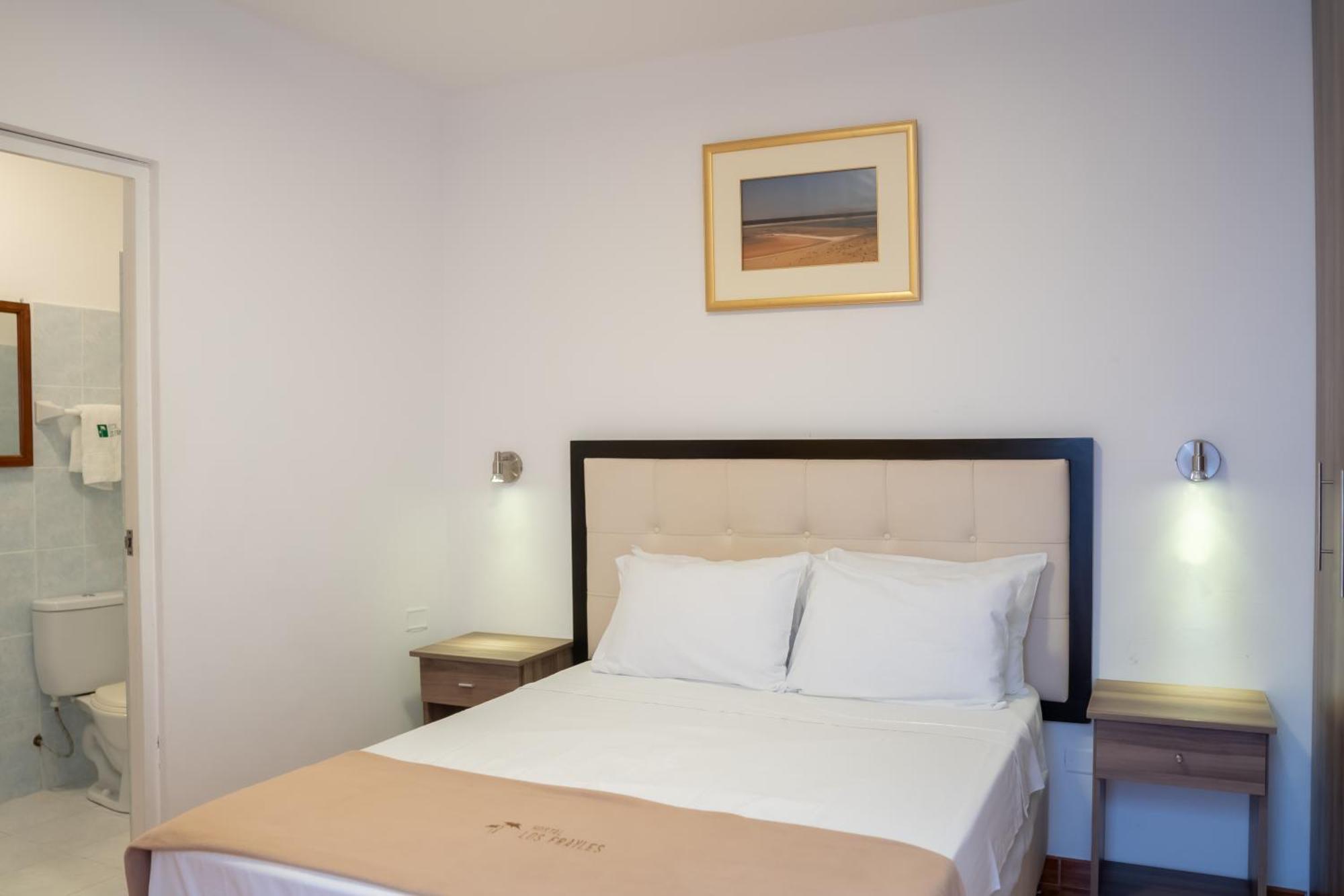 Hostal Los Frayles Paracas Ngoại thất bức ảnh